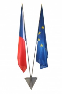 Komplet: interi�rov� stojan + vlajky