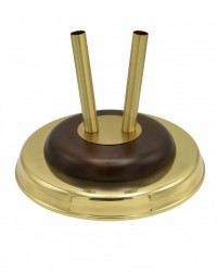 Stojan na vlajku dreven so zlatou podstavou