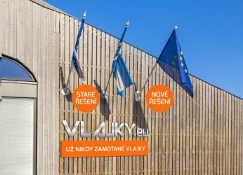 Doporu�ujeme: Inovovan� fas�dn� dr��k vlajek DELUXE